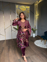 VELVET SEQUENCE SUIT